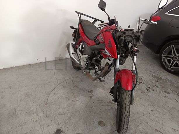 HONDA CB 125 F · Ano 2015