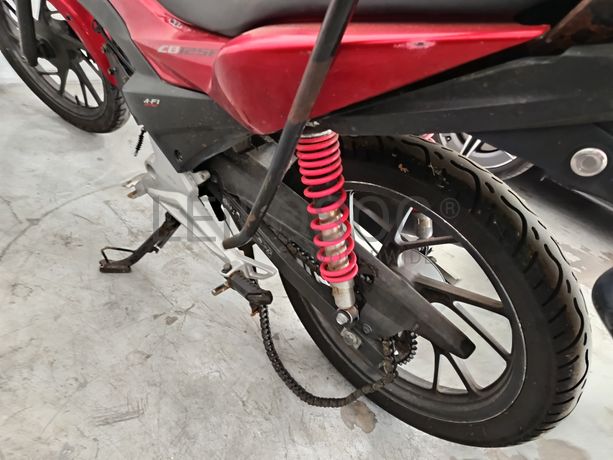 HONDA CB 125 F · Ano 2015