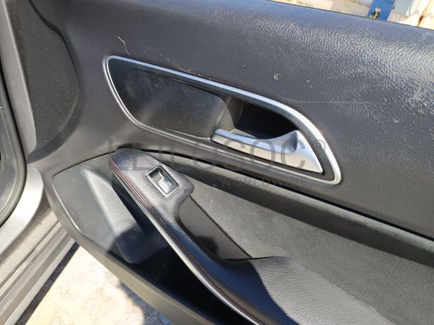 Mercedes-Benz CLA 200 CDI  · Ano 2016