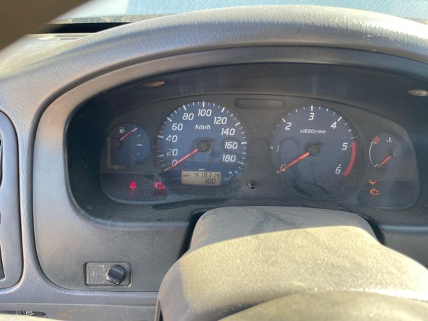 Nissan Pick Up · Ano 2010