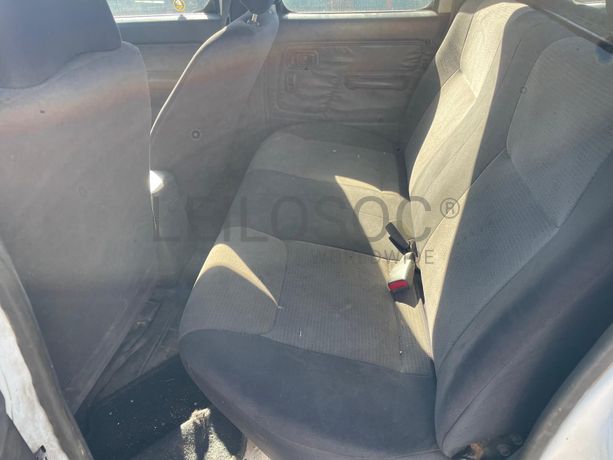 Nissan Pick Up · Ano 2010