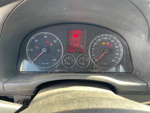 Volkswagen Caddy · Ano 2010 4X4