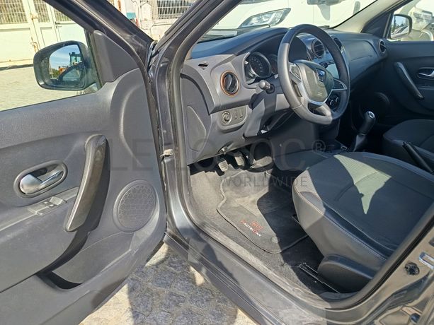 Dacia Sandero · Ano 2017