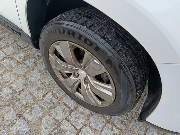 Peugeot 2008 · Ano 2018