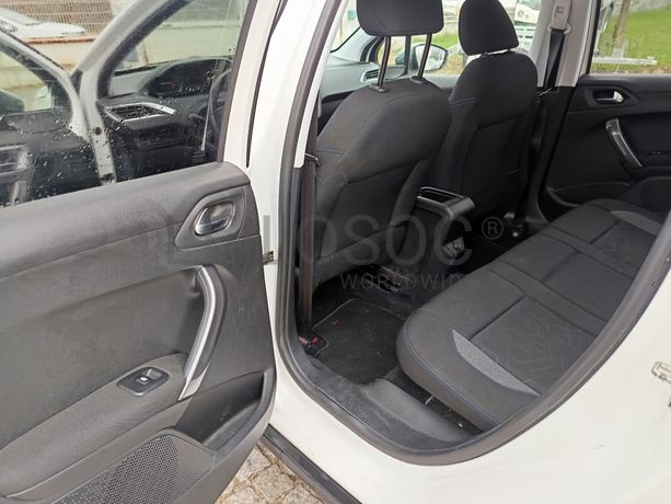 Peugeot 2008 · Ano 2018