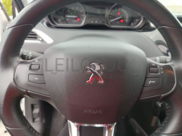 Peugeot 2008 · Ano 2018