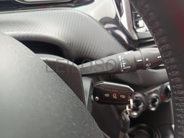 Peugeot 2008 · Ano 2018