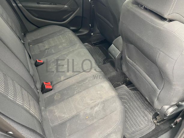 Peugeot 308 SW · Ano 2017