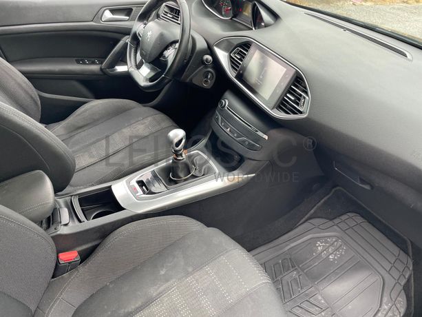 Peugeot 308 SW · Ano 2017