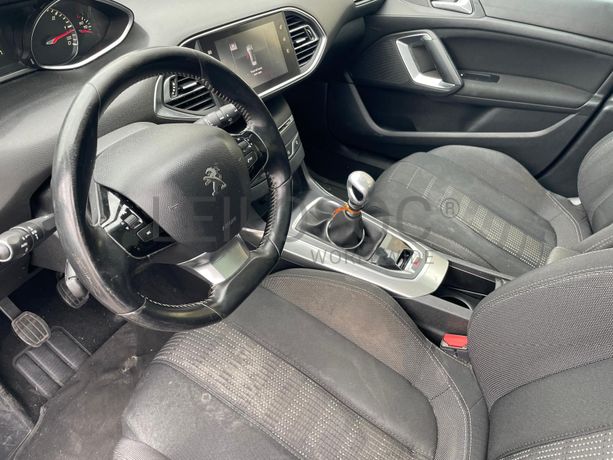 Peugeot 308 SW · Ano 2017