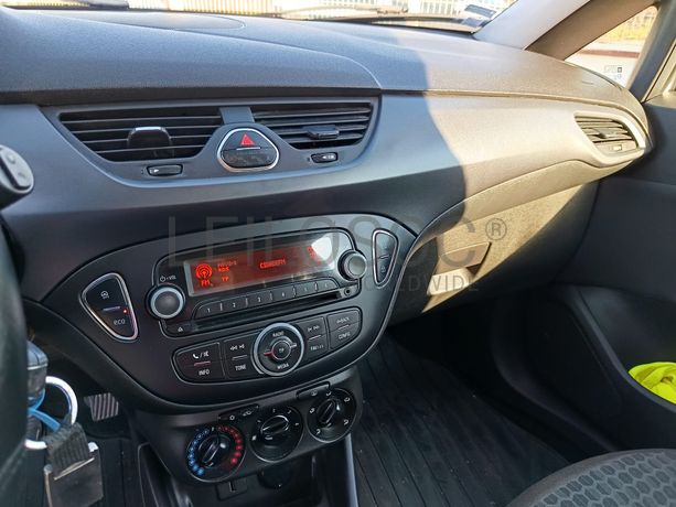 Opel Corsa 1.3 CDTI · Ano 2016