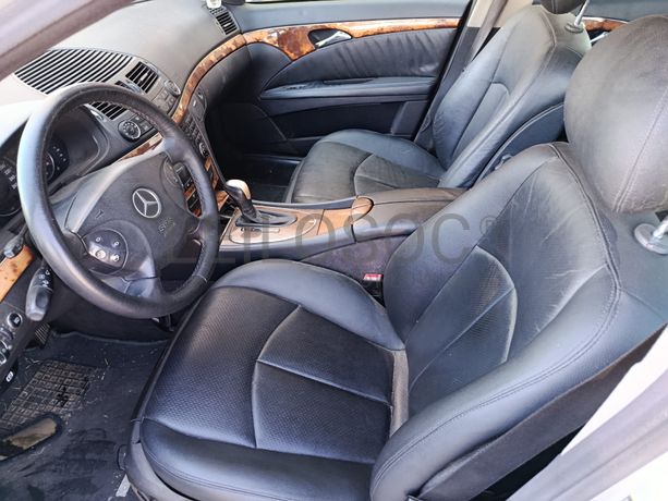 Mercedes-Benz E270 · Ano 2002