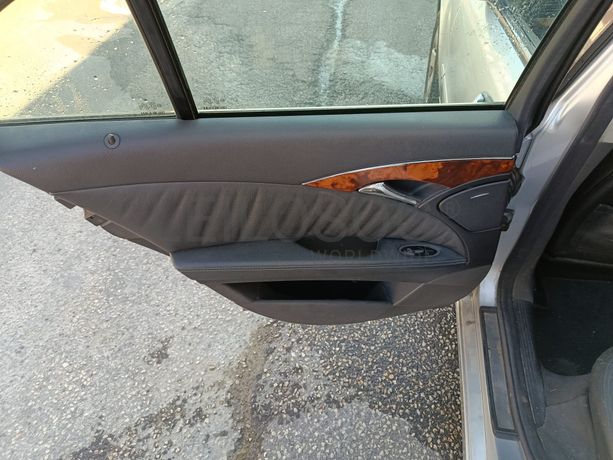 Mercedes-Benz E270 · Ano 2002