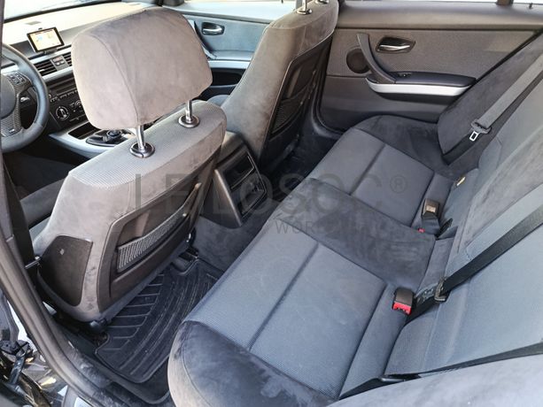 BMW 318D · Ano 2012