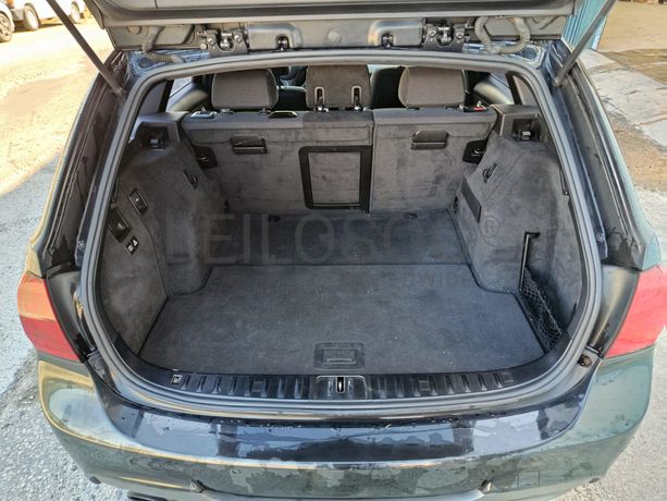 BMW 318D · Ano 2012