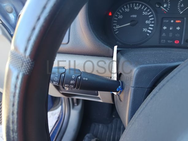 Renault Clio · Ano 2002