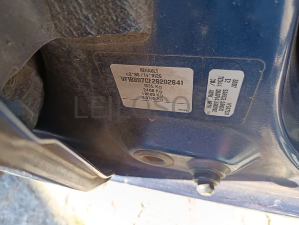 Renault Clio · Ano 2002