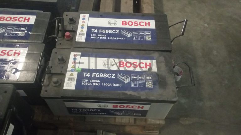 3 - Bateria Bosch 180Ah