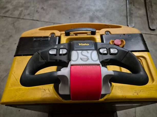 Porta-Paletes Yale MO20