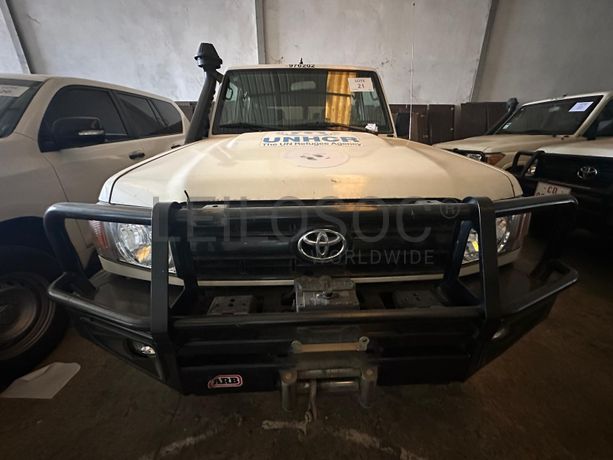 TOYOTA LAND CRUISER