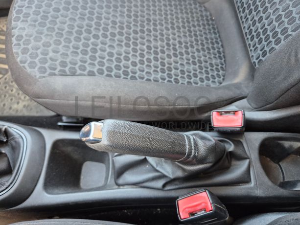 Opel Corsa E Van · Ano 2016