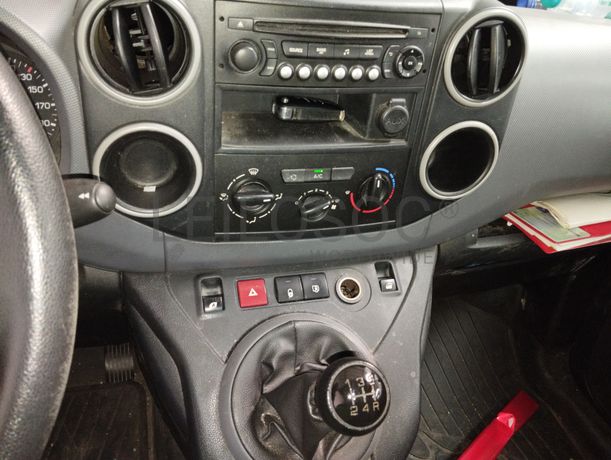 Citroën Berlingo 1.6 HDi · Ano 2016