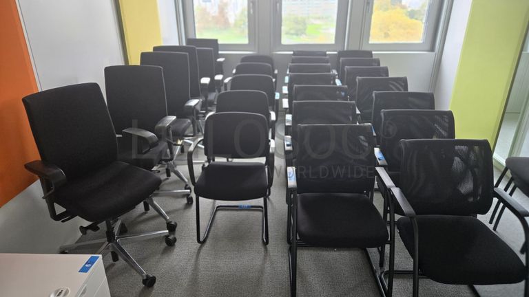 Ensemble complet de mobilier de bureau