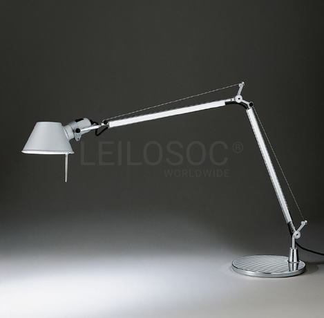 18 Lampes de table Tolomeo (M. De Lucchi & G. Fassina)  – Noires anodisées