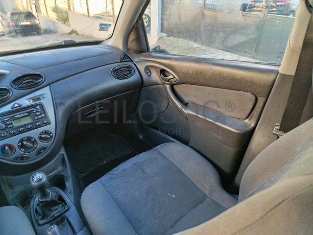Ford Focus · Ano 2002