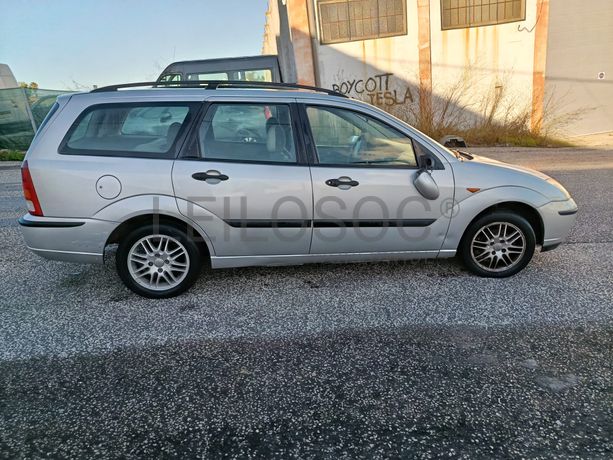 Ford Focus · Ano 2002