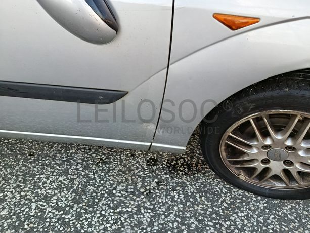 Ford Focus · Ano 2002