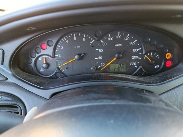 Ford Focus · Ano 2002