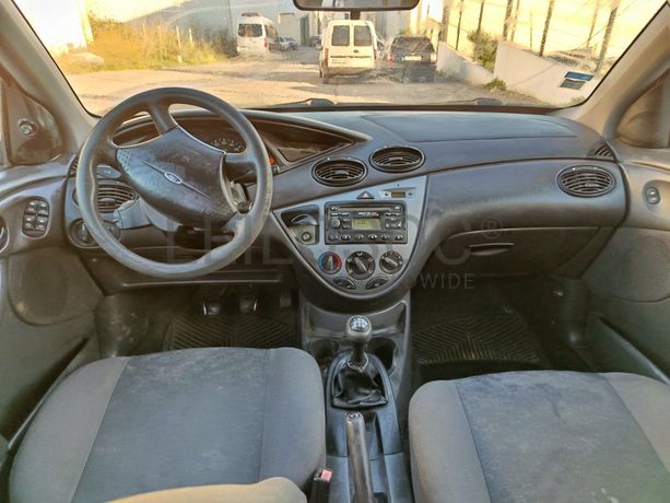Ford Focus · Ano 2002