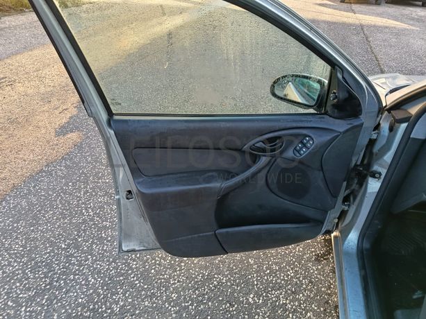 Ford Focus · Ano 2002