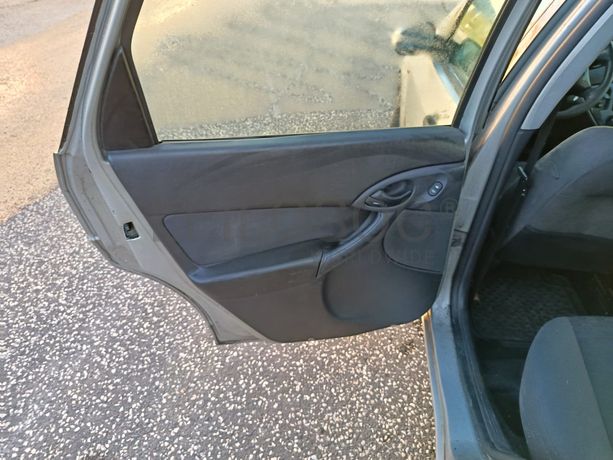 Ford Focus · Ano 2002
