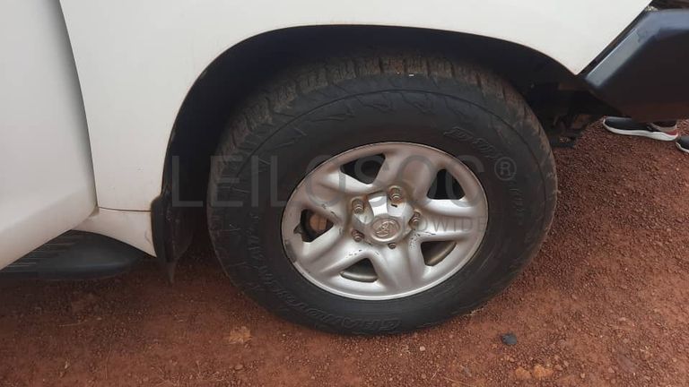 Toyota  Landcruser VX - VDJ200R-GNTEZ 2017
