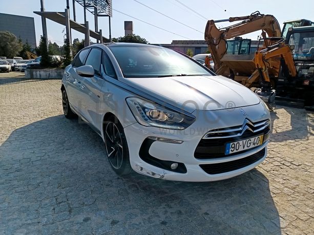 Citroën DS5 Hybrid 4 · Ano 2012