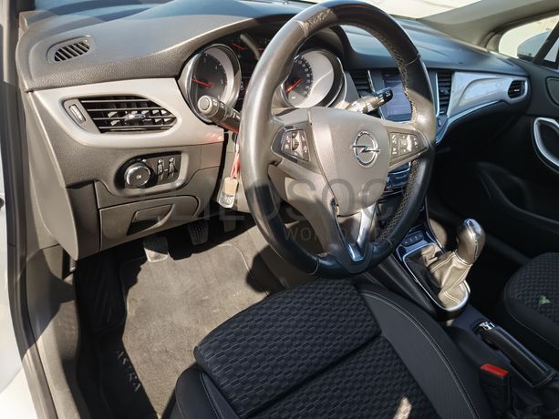 Opel Astra · Ano 2020