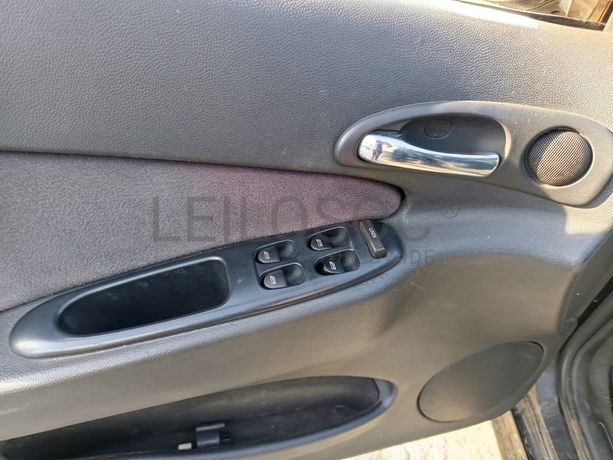 Alfa Romeo 1.9 JTD · Ano 2002