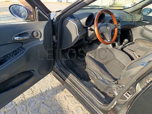 Alfa Romeo 1.9 JTD · Ano 2002