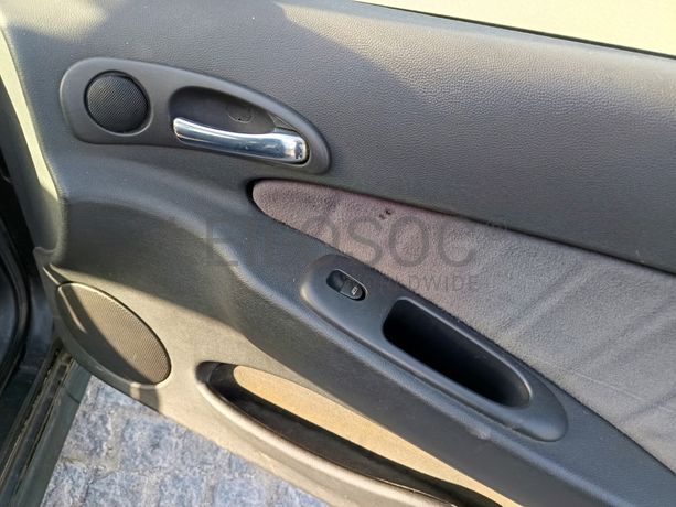 Alfa Romeo 1.9 JTD · Ano 2002