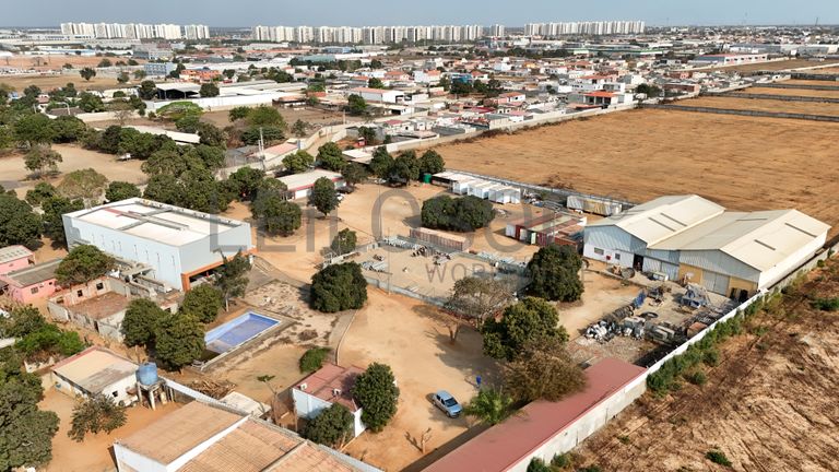Kikuxi | Estaleiro Industrial com Infraestruturas Residenciais e Operacionais