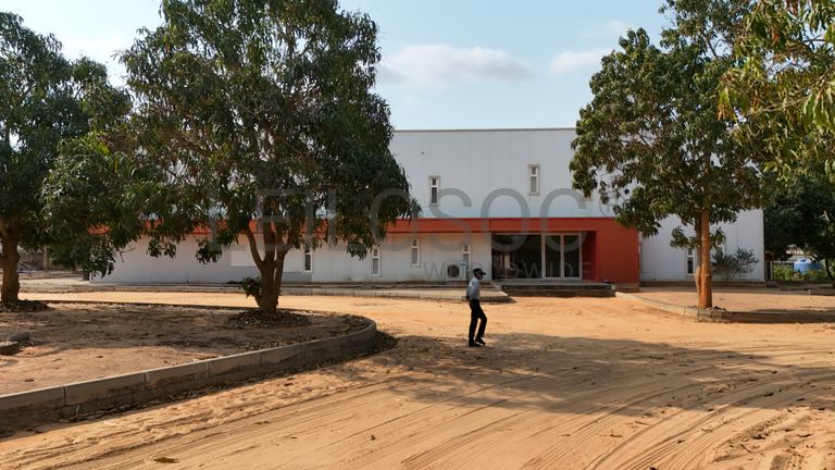 Kikuxi | Estaleiro Industrial com Infraestruturas Residenciais e Operacionais