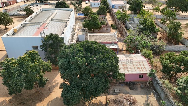 Kikuxi | Estaleiro Industrial com Infraestruturas Residenciais e Operacionais