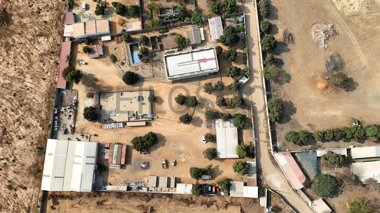 Kikuxi | Estaleiro Industrial com Infraestruturas Residenciais e Operacionais