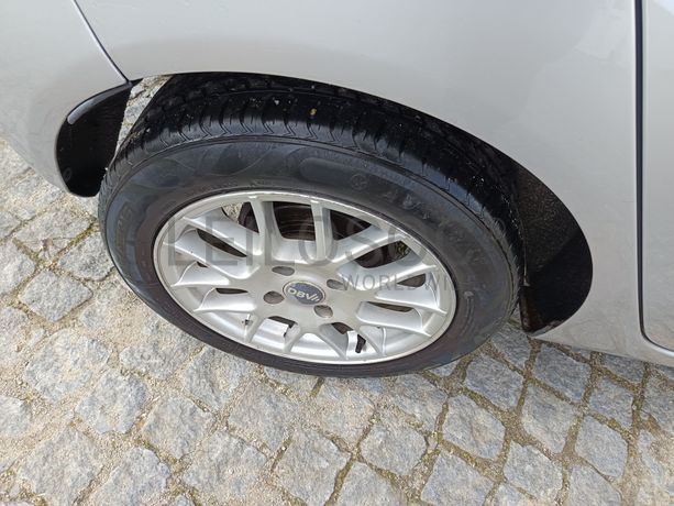 Ford Fiesta · Ano 2010