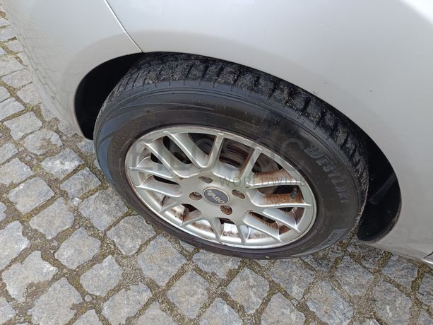 Ford Fiesta · Ano 2010