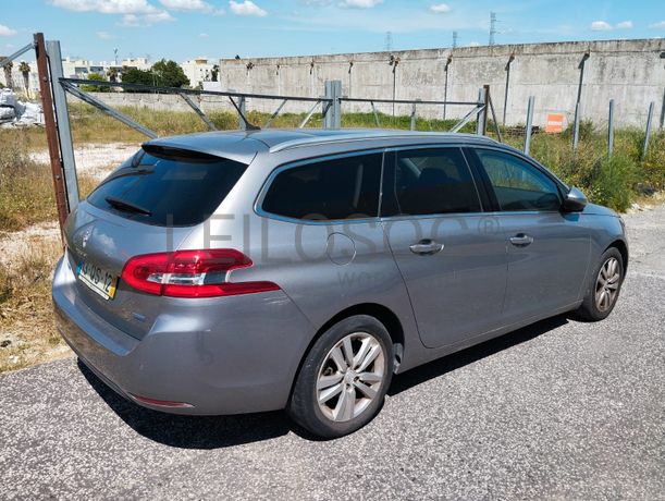 Peugeot 308 · Ano 2015