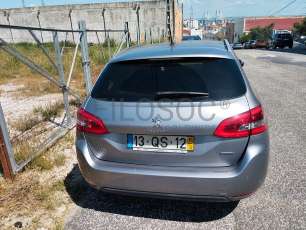 Peugeot 308 · Ano 2015