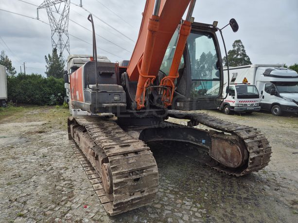 Giratória Hitachi · Ano 2008